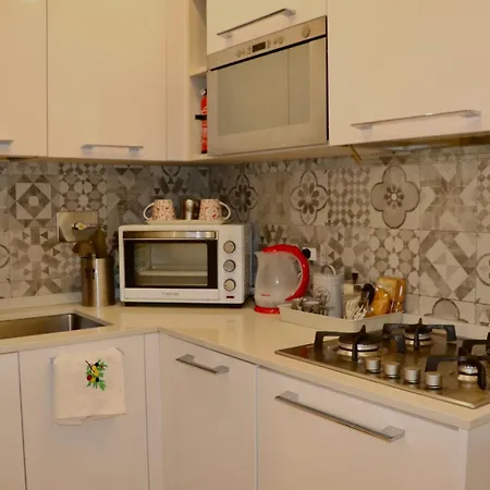 Apartment Il Glicine Livorno