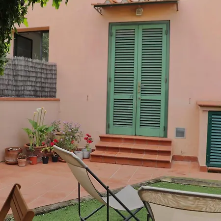 Il Glicine Apartment *